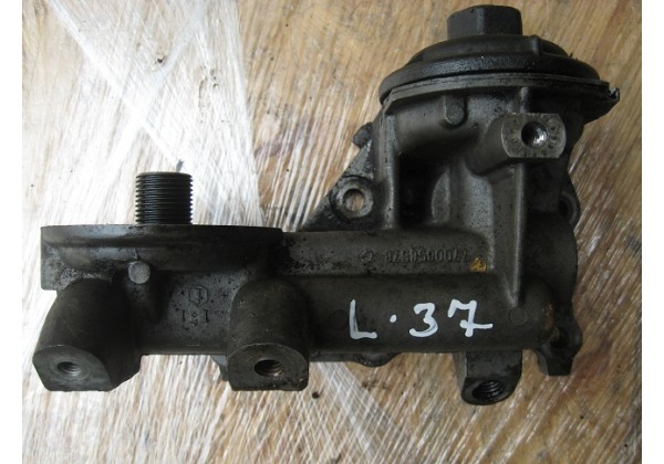 Корпус масляного фільтра Renault Laguna 2.2 d, 7700858578