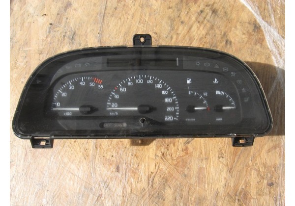 Щиток приладів Renault Laguna, 7701470355