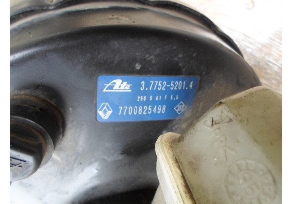 Підсилювач гальм вакуумний, головний гальмівний циліндр Renault Laguna 2.2 d, 7700825498, 3.7752-5201.4