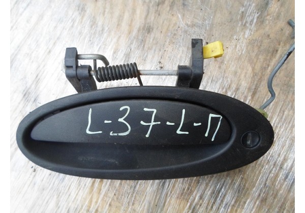 Ручка передньої лівої двері зовнішня Renault Laguna, 7700821373