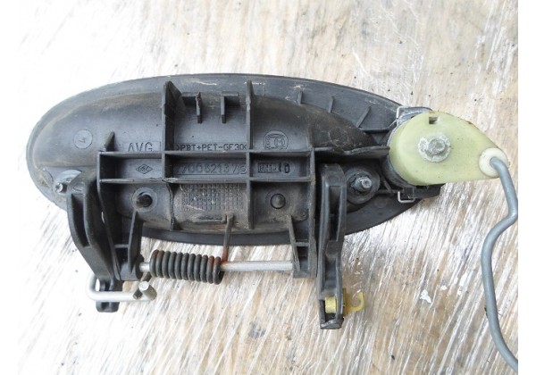 Ручка передньої лівої двері зовнішня Renault Laguna, 7700821373