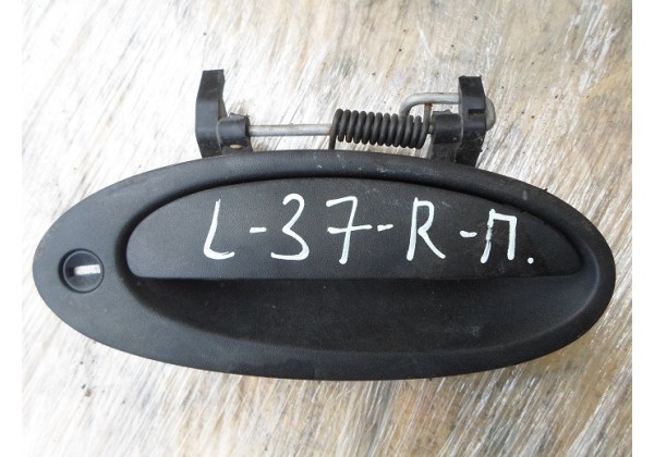 Ручка передньої правої двері зовнішня Renault Laguna, 7700821374