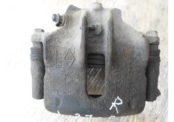 супорт передній правий Renault Laguna, Safrane, Megane, Scenic, 7701203660
