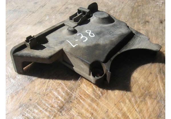 Кришка ременя грм нижня Renault 1.4, 1.6 16V, 8200223917