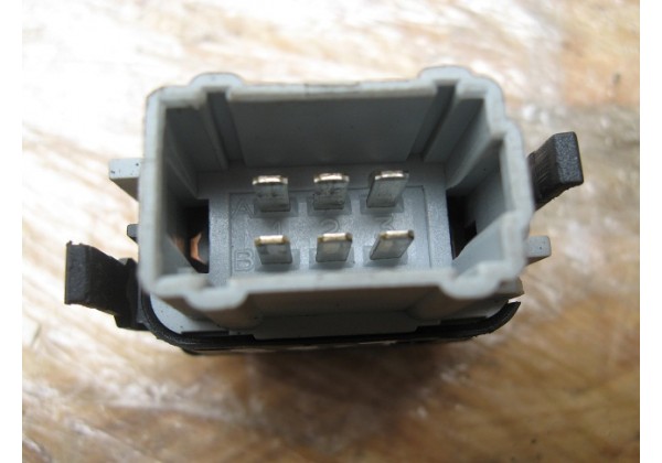 Перемикач ESP Renault Laguna II, Vel Satis, 8200003452