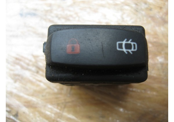 Кнопка центрального замка Renault Laguna II, 8200002446