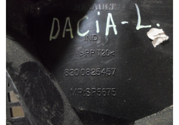 решітка повітрязаборника ліва Renault Logan, Sandero, Duster, 8200825457, 8200644692