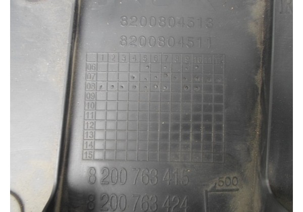 Обшивка стійки центральна (ліва,права) Renault Logan 2005-2014 г,8200804512,8200804513