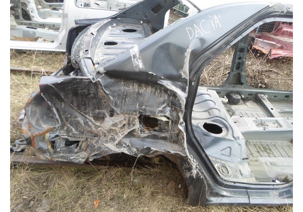 ліва сторона кузова Renault Logan 2008 р