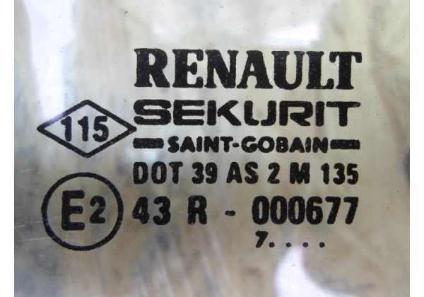 Заднє скло Renault Laguna, універсал