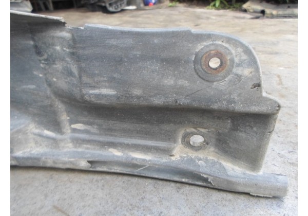 підкрилок передній лівий Renault Laguna, 7700818611