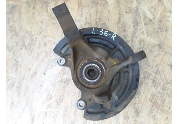 Цапфа, кулак поворотний передній правий Renault Laguna, 7700428005, 7700830652