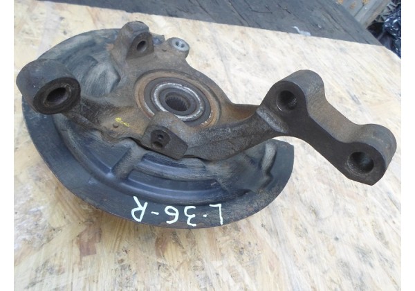 Цапфа, кулак поворотний передній правий Renault Laguna, 7700428005, 7700830652