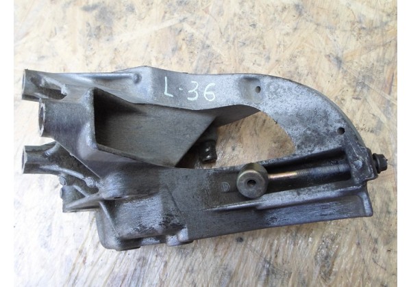 Кронштейн генератора Renault , 7700868118, F3R, F3P, F4R, F9Q