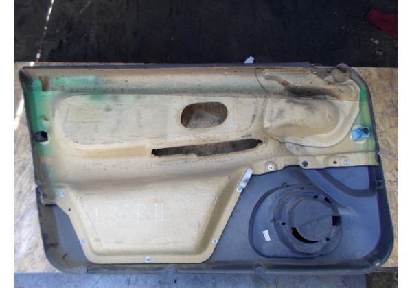 Обшивка передньої правої двері Renault Laguna Nevada, 7700822270