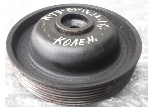 шків колінвалу Renault 19,1.8b