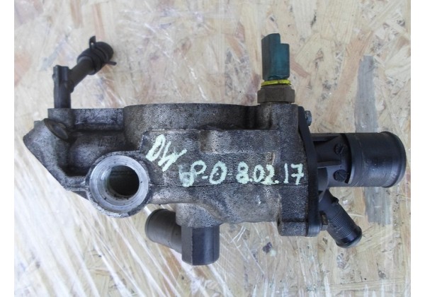 Корпус термостата Peugeot 306, 806, Partner, Expert, Citroen Xantia, Xsara, Jumpy, Ulysse, Evasion, Berlingo, Fiat  Scudo 1.9 d, DW8, 9624839210