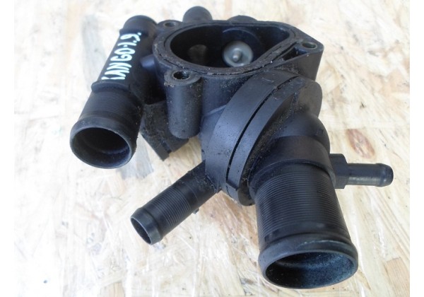 корпус термостата Renault Kangoo, Trafic, Espace III, Megane, Scenic, Clio II 1.9 d, 7700109641, 7700112491