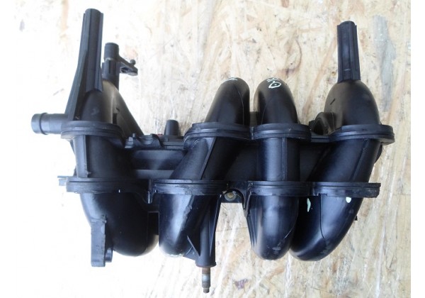 коллектор впускний Renault Clio II,Symbol II,Kangoo,Sandero,Logan 1.4b,8200084515,8200084509