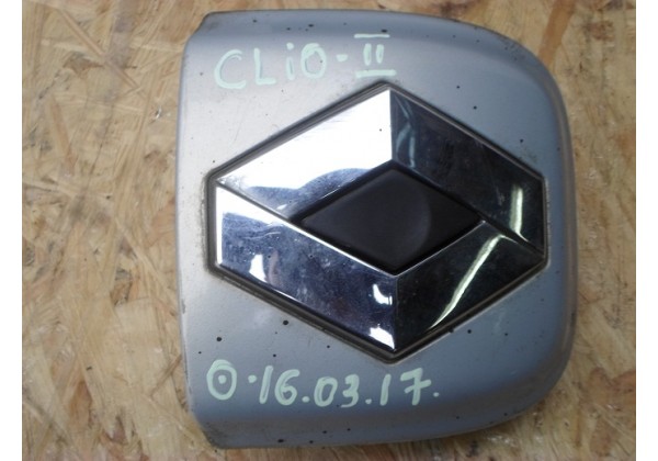 Накладка кнопки відкриття кришки багажника Renault Clio II, 8200060918