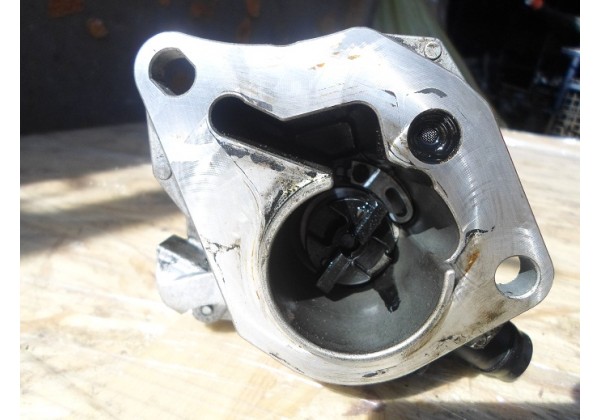 Вакуумний насос Renault 1.5 dci, 146502217R