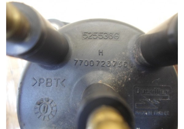 Кришка розподільника запалювання Renault 19, 5, Super 5, Rapid, 9. 11, 21, Clio 1.7, 1.8, 7700726736