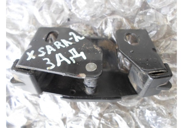 петля замку кришки багажника Xsara II,2.0 hdi
