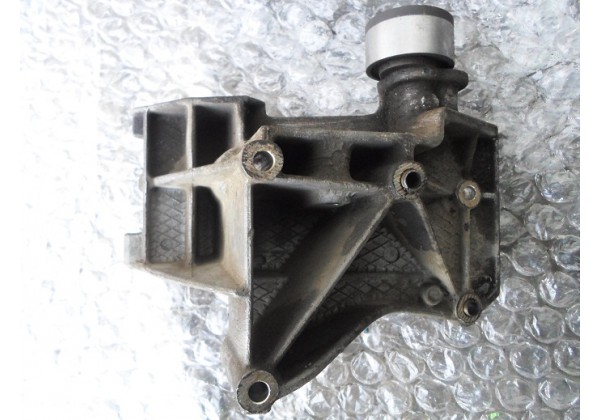 кронштейн двигуна Xsara II,Berlingo,Partner,206,306,2.0 hdi,96348182, 96348178