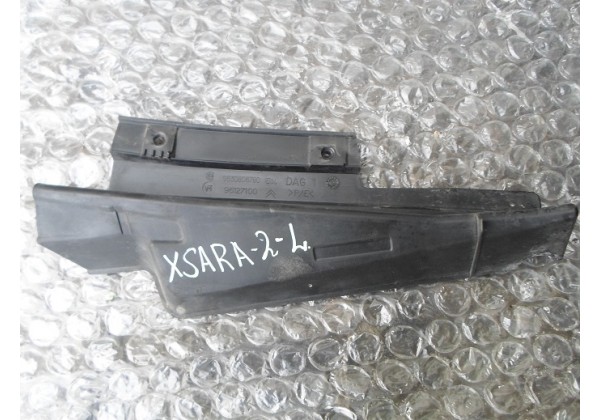 накладка під склоочисники,ліва Xsara II,2.0 hdi,9630806780