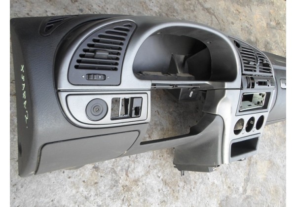 центральна панель,консоль Xsara II,2.0 hdi