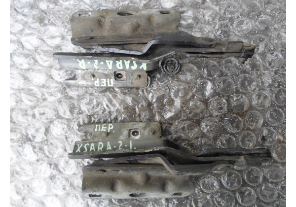 кронштейн,петля капоту,права Xsara II,2.0 hdi