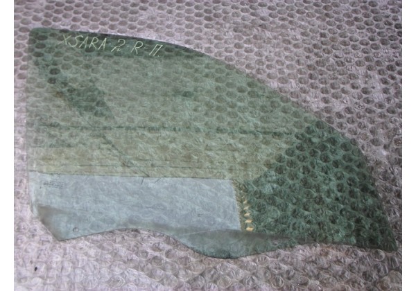 скло дверки,праве передне Xsara II,2.0 hdi