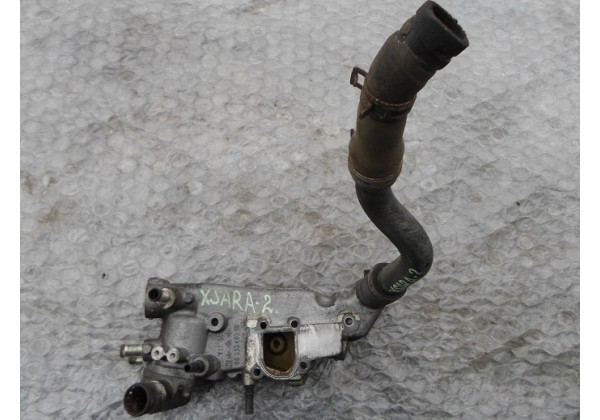 Корпус термостата Peugeot,Citroen,Xantia,Xsara 2,306,307,406,Expert,Jumpy,Scudo,806,Ulysse Evasion,Partner,Berlingo,2.0 hdi,9633340310