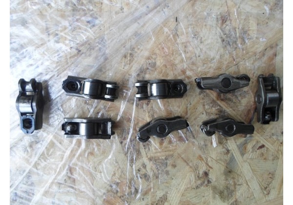 рокер,коромисло двигуна Xsara2,Xsara Picasso,Peugeot,Citroen,2.0 hdi