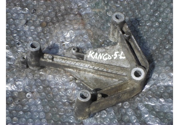 кронштейн кпп, лівий Renault Kangoo, Clio II, Megane II, Scenic II 1.5 dci, 8200043087