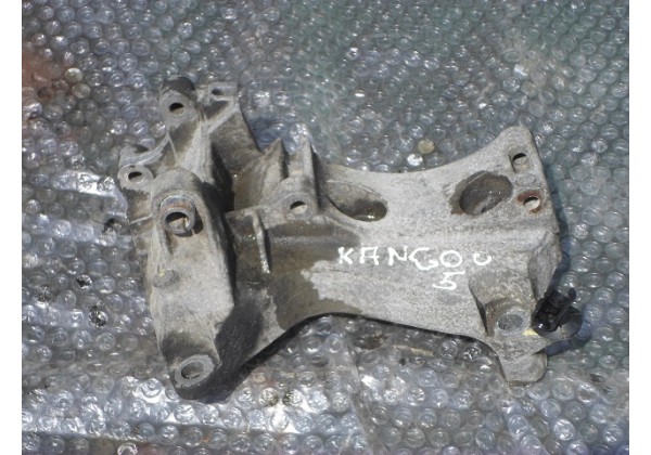 кронштейн генератора Renault Kangoo,Megane II, Scenic II,Clio II 1.5dci, 8200185605,8200101196