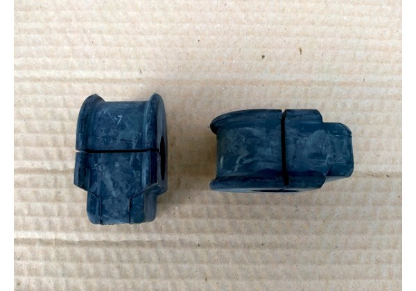 Втулка переднього стабілізатора Renault 25, D - 24mm, 7700797822 