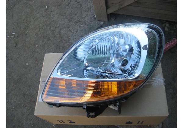 Фара передня ліва c 2003, поворотник жовтий Renault Kangoo, 8200150614