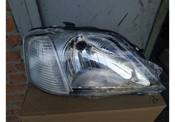 Фара права Renault Logan, 04-09, 6001546789