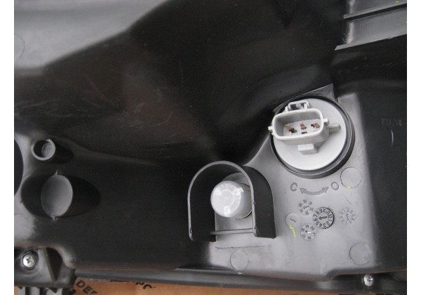 Фара ліва Renault Kangoo II, 2008-2012, 7701068181