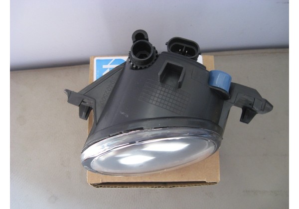 Протитуманна фара права Renault Clio II, III, Espace IV, Koleos, Laguna II, III, Master III, Modus, Grand Modus, Vel Satis, 820030102, 8200002470*