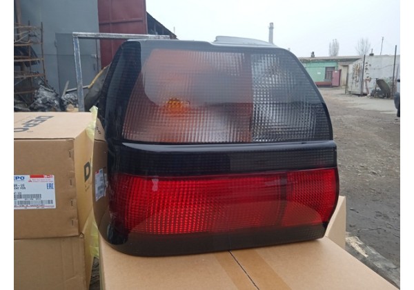 Ліхтар задній лівий ( SDN ) Renault 19, 92 - 95, 7701036019