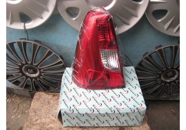 Задній ліхтар Renault Logan, 04-08, 6001548135