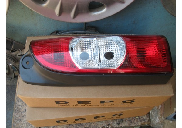 Задній правий ліхтар Renault Master II, 03-10, 8200171478
