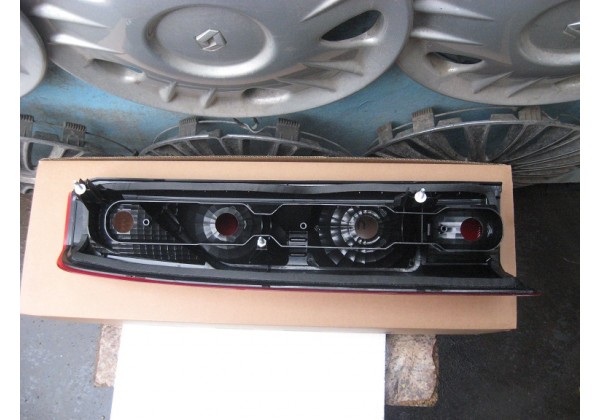 Ліхтар задній правий Renault Master III, 265500023R