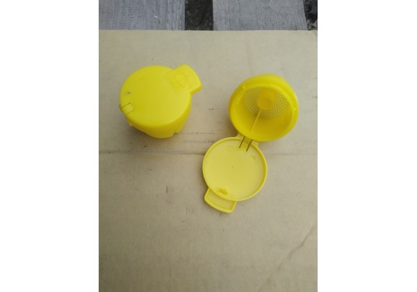 Кришка бачка омивача Renault Scenic II, III, Megane II, III, Fluence, Trafic III, Master III, Clio IV, Captur, Sandero, Logan, 289135972R