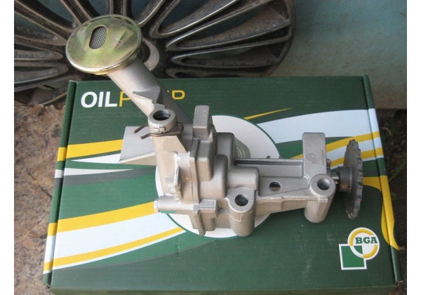 масляний насос Renault 1.9 dci, dti, 8200783526, 8200279953, 8200243154, 8200199281, 150101308R