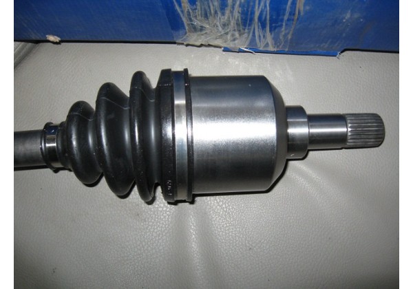 Полуось, привідний вал,ліва PEUGEOT EXPERT, 806, FIAT SCUDO / ULYSSE, CITROEN JUMPY, EVASION 1.6, 1.8, 2.0, 1.9 d