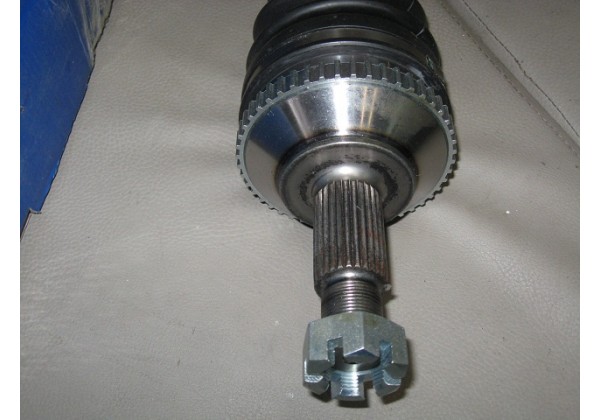 Полуось, привідний вал,ліва PEUGEOT EXPERT, 806, FIAT SCUDO / ULYSSE, CITROEN JUMPY, EVASION 1.6, 1.8, 2.0, 1.9 d