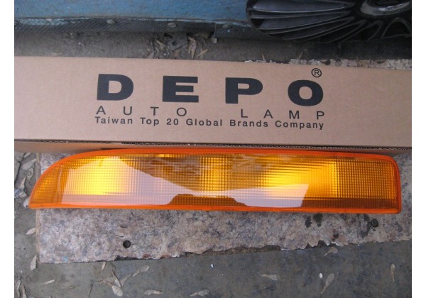 Поворотник лівий жовтий Renault Master II, 98-03, 7700352107, 7701044522